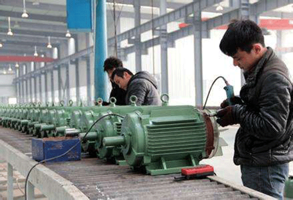 三相異步電動機在運轉中突然停止運行是怎么回事？